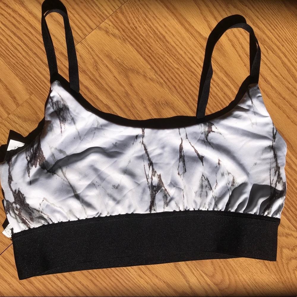F21 marbled sports bra!